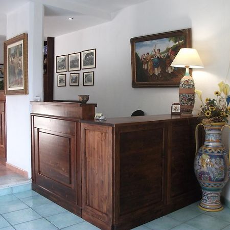 Residence Hotel Eden ปาลีนูโร ภายนอก รูปภาพ