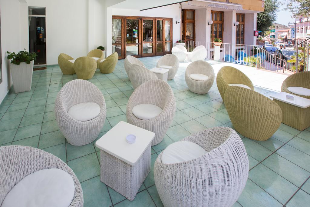Residence Hotel Eden ปาลีนูโร ภายนอก รูปภาพ
